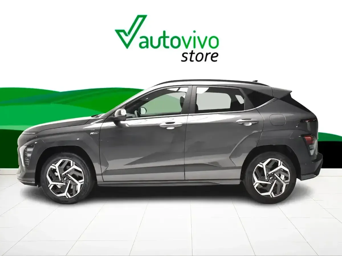 Usado Hyundai Kona N Line 129 CV (94 kW) 2025 Gris SUV