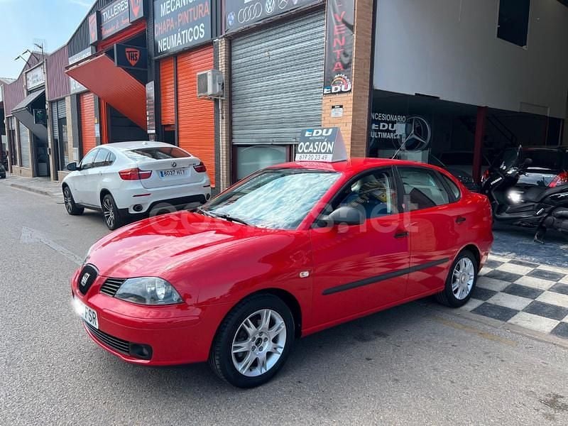 Usado Seat Cordoba Reference 100 CV (73 kW) 2007 Rojo Berlina