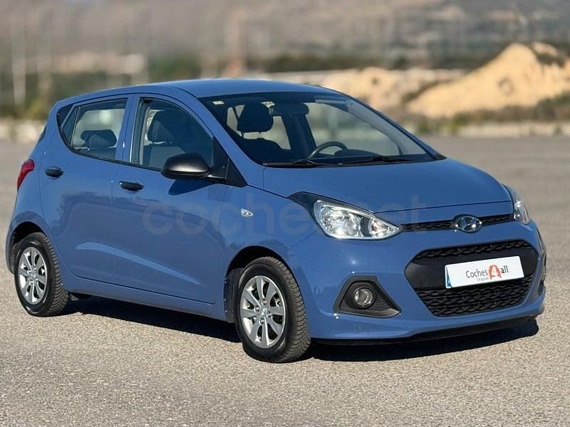Usado Hyundai i10 GO! 66 CV (48 kW) 2016 Azul Utilitario