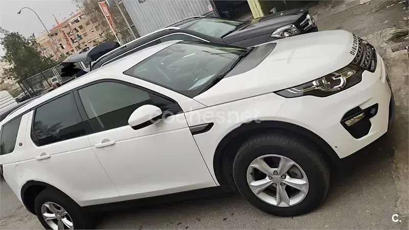 Begagnad Land Rover Discovery Sport Pure 150 HK (110 kW) 2018 Vit SUV