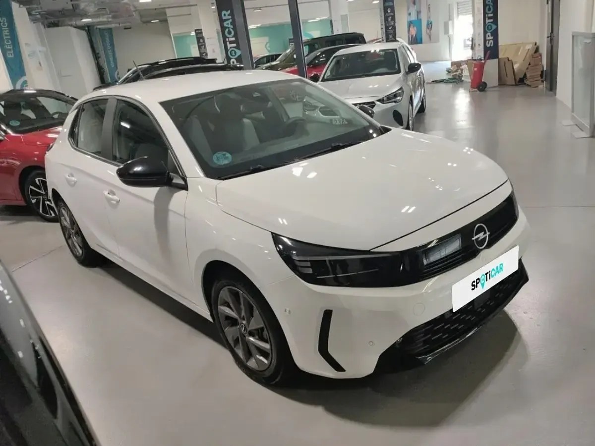 Usado Opel Corsa Edition 101 CV (74 kW) 2023 Blanco Utilitario