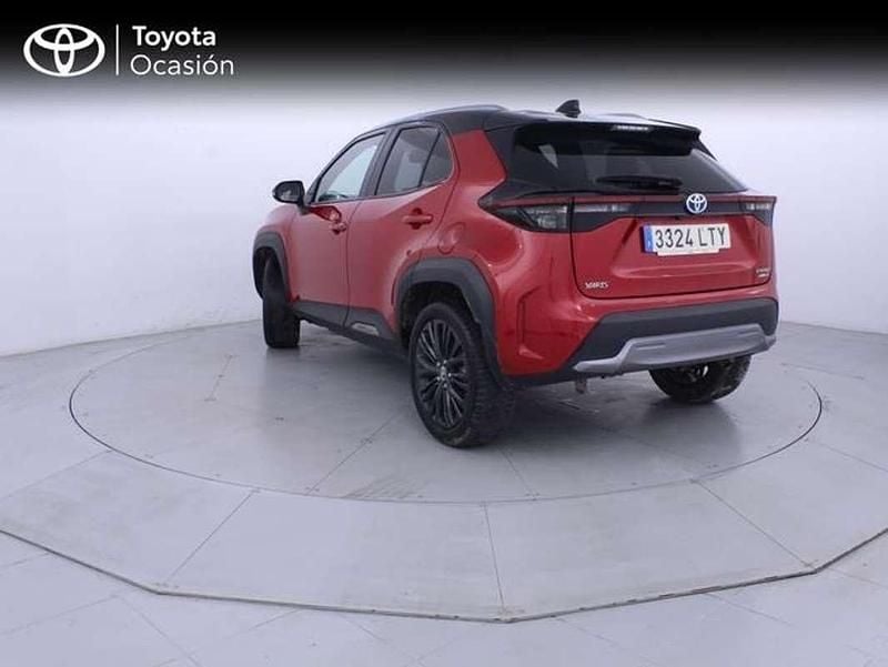 Usado Toyota Yaris Cross 116 CV (85 kW) 2021 Rojo SUV