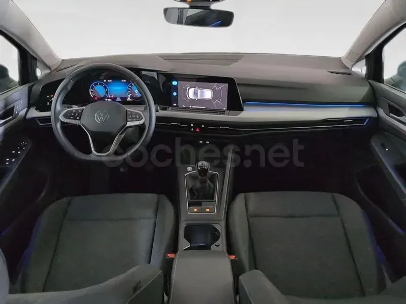 Usado VW Golf VIII Life 115 CV (84 kW) 2023 Azul Berlina