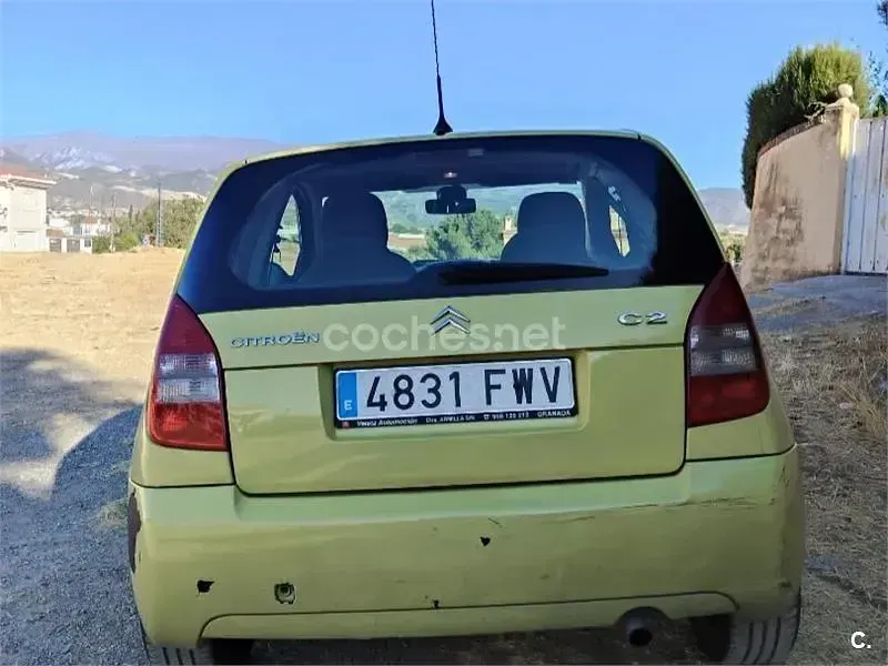 Usado Citroën C2 70 CV (51 kW) 2007 Amarillo Utilitario