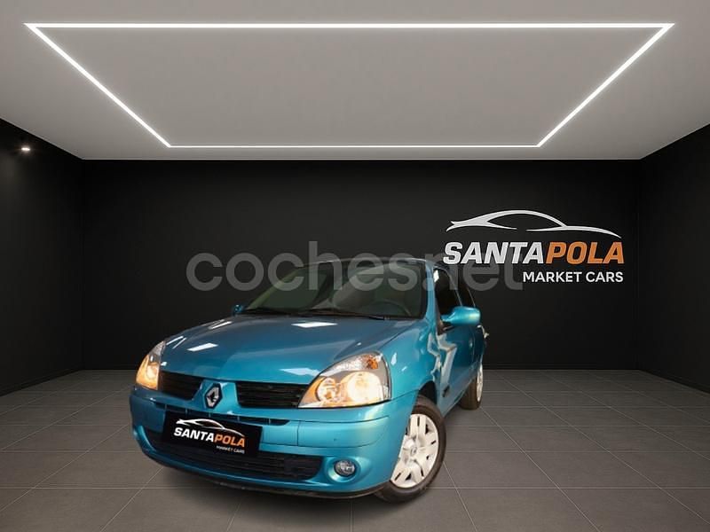 Azul Usado 2005 Renault Clio II Berlina | 4999 € (Precio justo) - Imagen 1/4