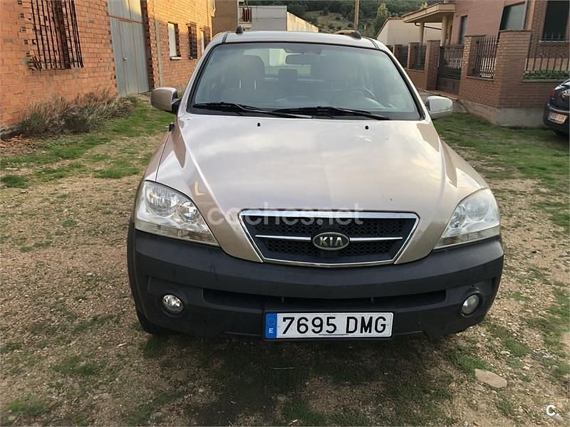 Usado Kia Sorento EX 140 CV (102 kW) 2005 Gris / plata SUV