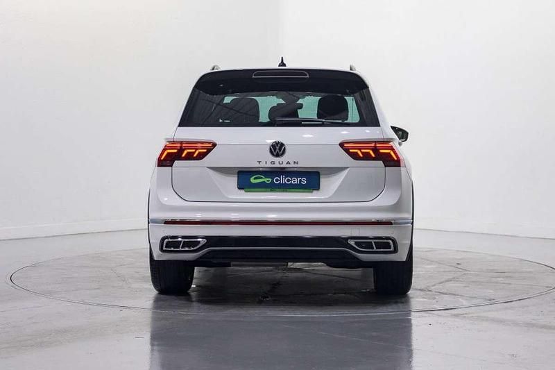 Usado VW Tiguan R-line 150 CV (110 kW) 2021 Blanco SUV