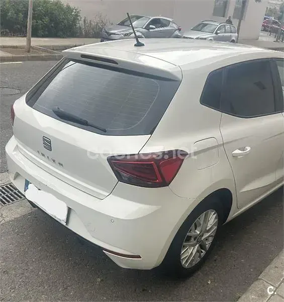 Usado Seat Ibiza Style 95 CV (69 kW) 2017 Blanco Berlina