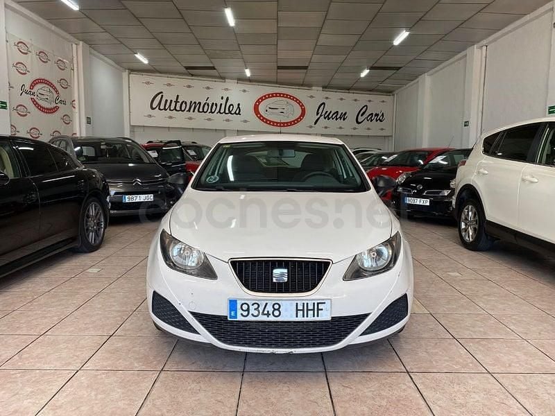 Usado Seat Ibiza SC Reference 90 CV (66 kW) 2011 Blanco Utilitario