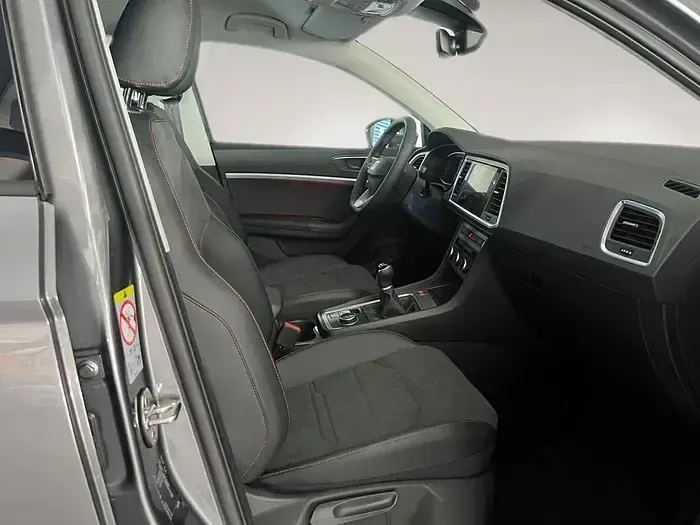Nuevo Seat Ateca FR 115 CV (84 kW) 2025 Gris SUV