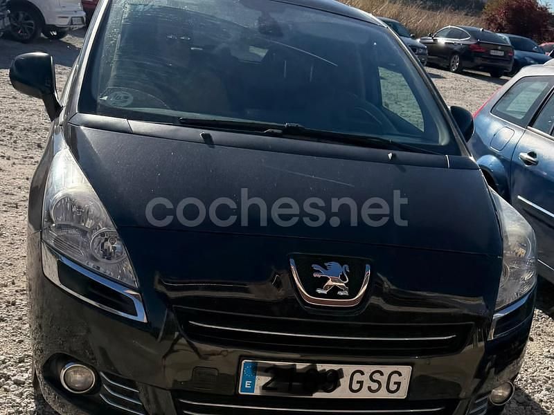 Negro Usado 2010 Peugeot 5008 Business-Line Monovolumen | 2850 € (Buen precio) - Imagen 1/4