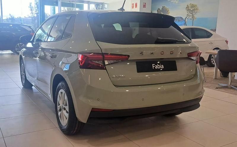Nuevo Skoda Fabia Selection 115 CV (84 kW) 2025 Utilitario