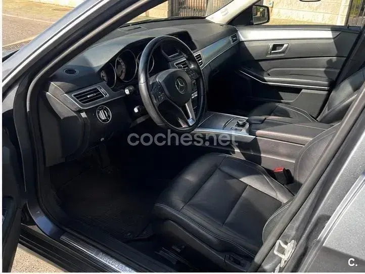 Usado Mercedes E200 Avantgarde 136 CV (100 kW) 2016 Gris / plata Berlina