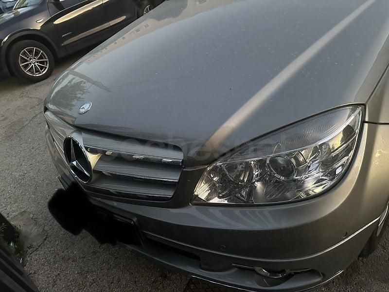 Usado Mercedes C180 Avantgarde 156 CV (114 kW) 2010 Gris / plata Familiar