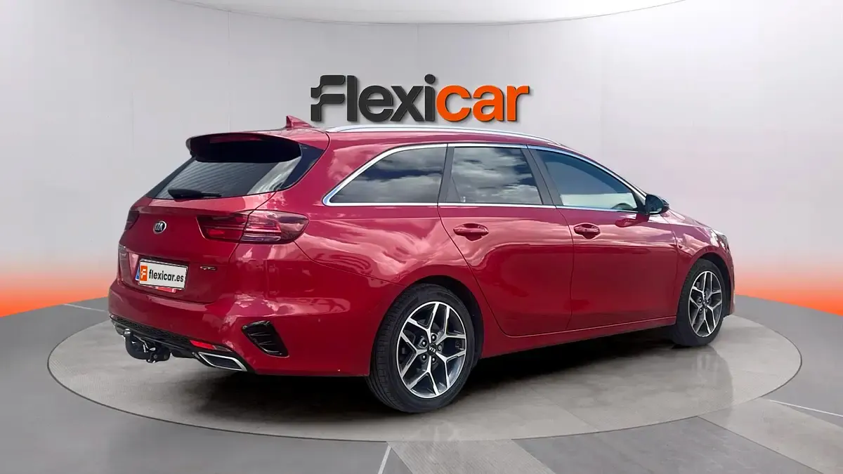 Usado Kia Ceed 115 CV (84 kW) 2021 Rojo Utilitario