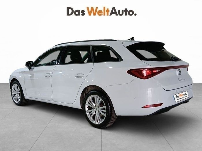 Blanco Usado 2024 Seat Leon ST Style Familiar | 23.590 € (Precio justo) - Imagen 1/4