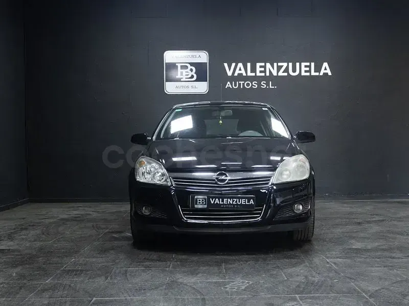 Usado Opel Astra Enjoy 110 CV (80 kW) 2009 Negro Berlina