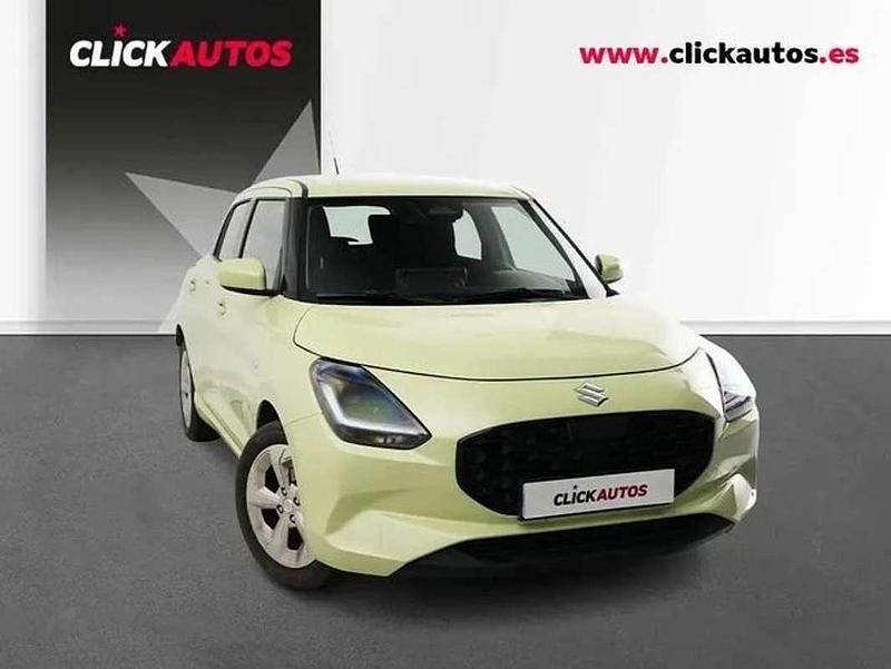 Usado Suzuki Swift 83 CV (61 kW) 2025 Amarillo Utilitario