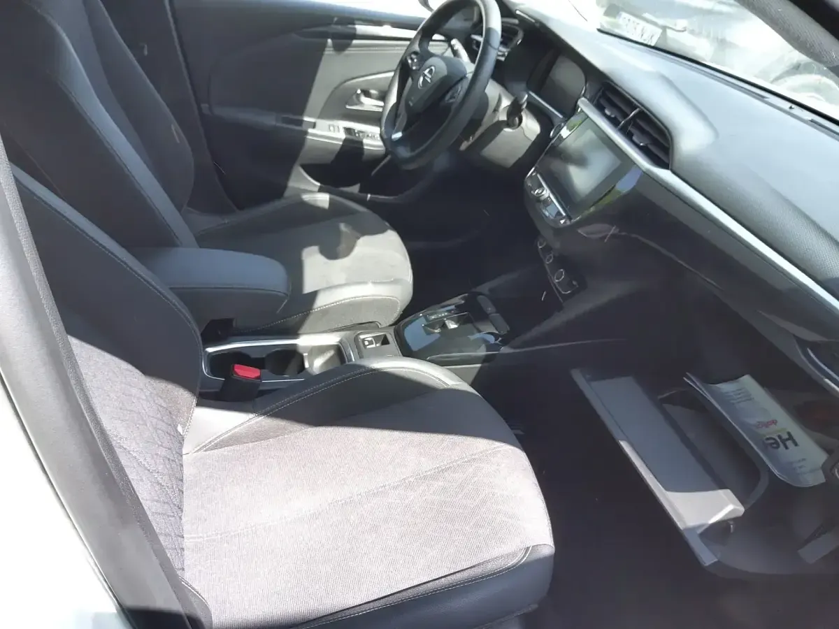 Usado Opel Corsa-e 100 kW (136 CV) 2023 Blanco Utilitario