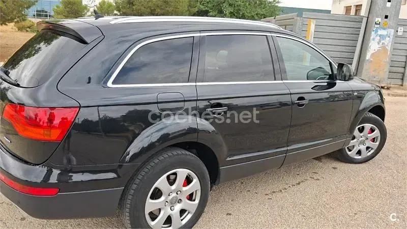 Usado Audi Q7 Ambiente 240 CV (176 kW) 2008 Negro SUV