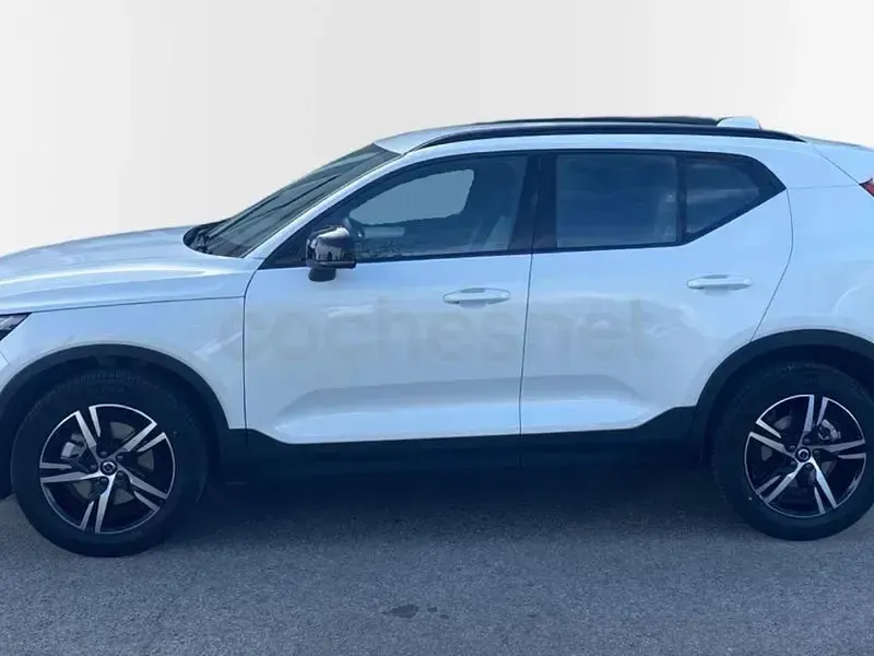 Usado Volvo XC40 Plus 163 CV (119 kW) 2026 Blanco SUV