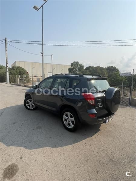 Marrón Usado 2007 Toyota RAV4 Sol SUV | 12.000 € (Precio justo) - Imagen 1/4