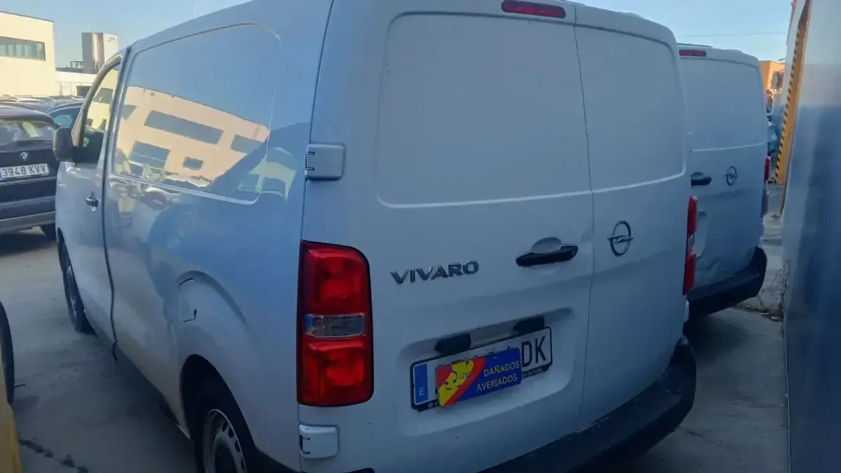 Usado Opel Vivaro S 102 CV (75 kW) 2019 Blanco Monovolumen
