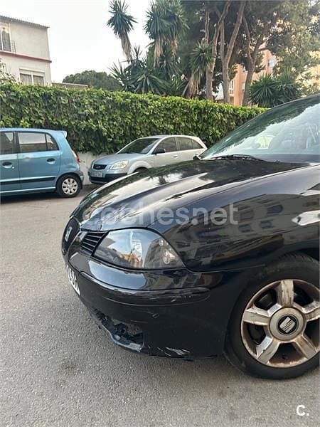 Usado Seat Ibiza Stella 64 CV (47 kW) 2004 Negro Utilitario