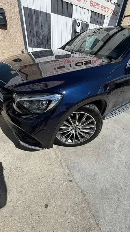 Usado Mercedes GLC250 AMG 204 CV (150 kW) 2017 Azul SUV