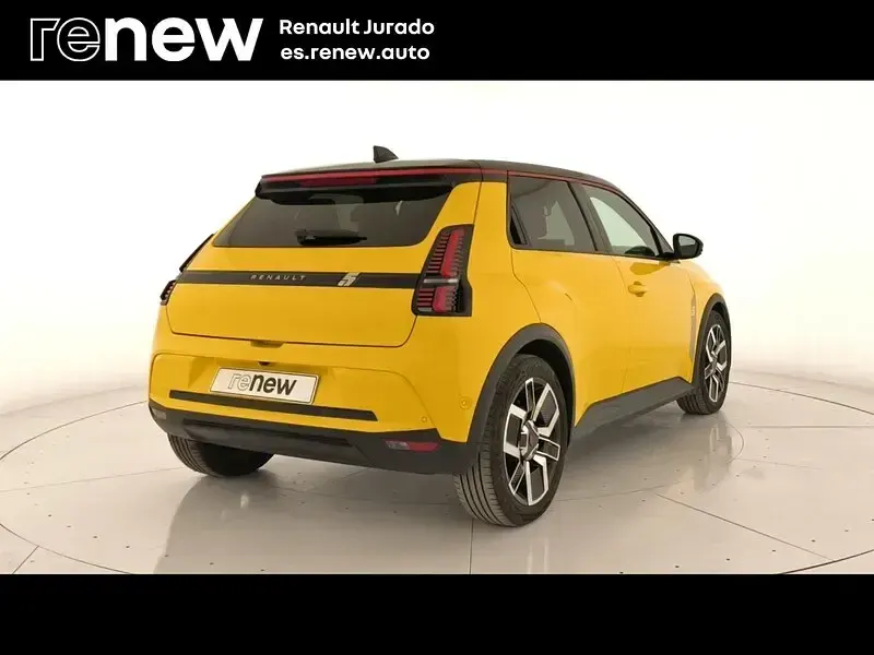 Usado Renault 5 E-Tech Techno 110 kW (150 CV) 2025 Amarillo Berlina