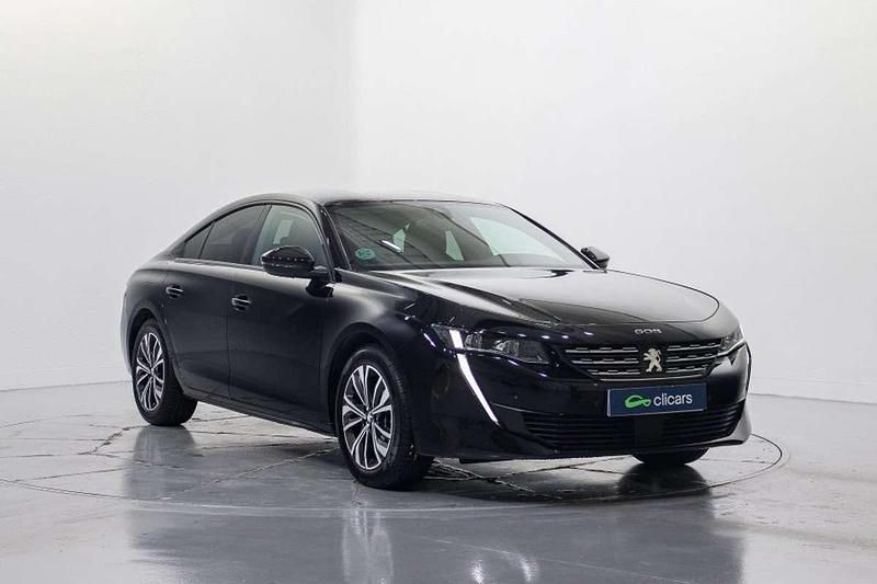 Usado Peugeot 508 Allure 131 CV (96 kW) 2022 Negro Berlina