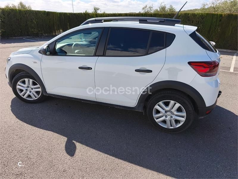 Usado Dacia Sandero Essentiel 101 CV (74 kW) 2024 Blanco Berlina