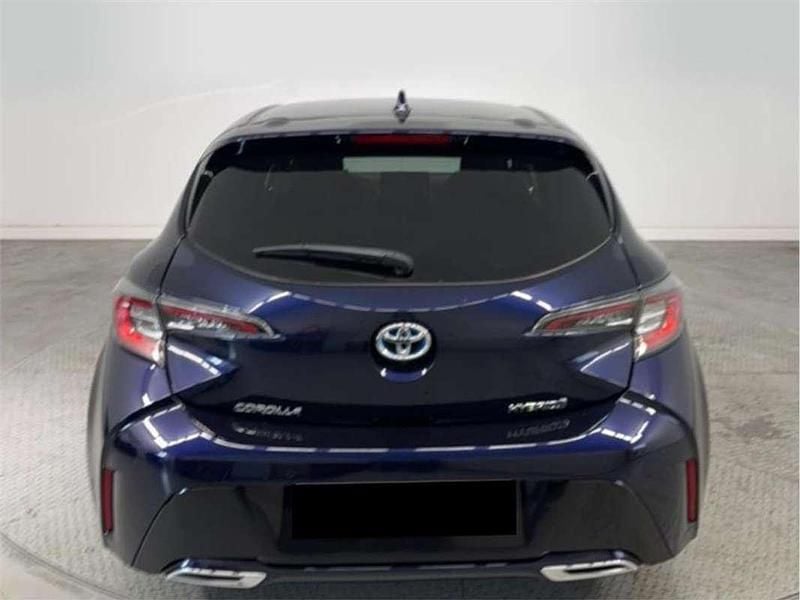 Usado Toyota Corolla Advance 180 CV (132 kW) 2021 Negro azabache Berlina
