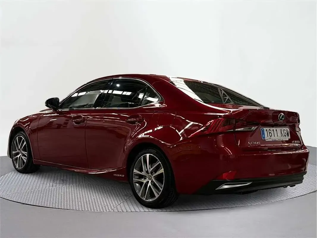 Usado Lexus IS300h Executive Line 223 CV (164 kW) 2018 Berlina