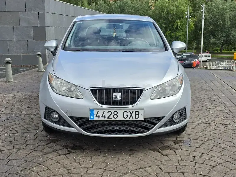 Käytetty Seat Ibiza Style 105 HP (77 kW) 2010 Harmaa Sedan