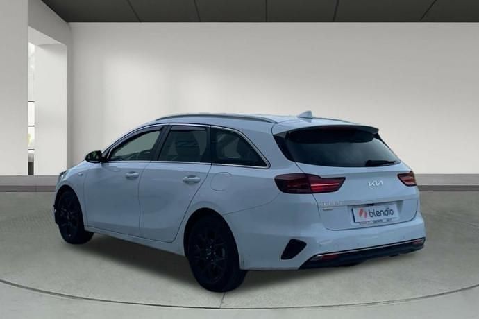 Usado Kia Ceed 121 CV (88 kW) 2022 Blanco Utilitario