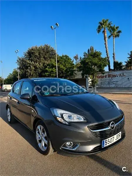 Usado Opel Corsa Selective 90 CV (66 kW) 2015 Gris / plata Utilitario