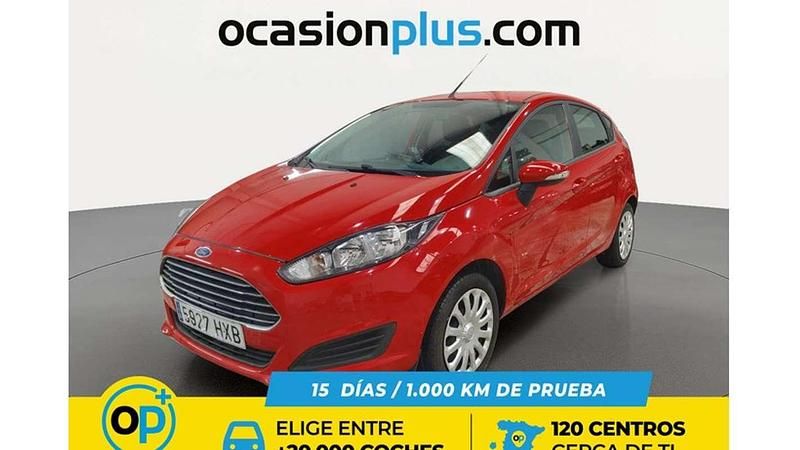 Rojo Usado 2014 Ford Fiesta Trend Utilitario | 6700 € (Precio justo) - Imagen 1/4