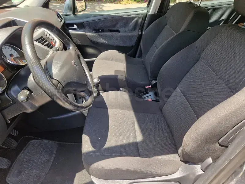 Usado Peugeot 207 Sport 95 CV (69 kW) 2008 Gris / plata Berlina