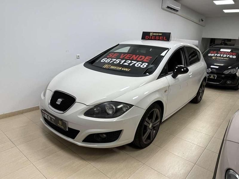 Blanco Usado 2010 Seat Leon Reference Utilitario | 6000 € (Precio justo) - Imagen 1/4