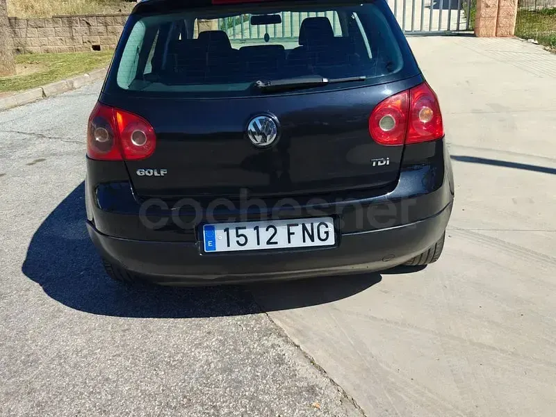 Usado VW Golf V GT 105 CV (77 kW) 2007 Negro Berlina