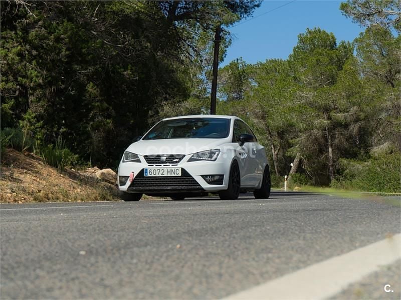 Blanco Usado 2012 Cupra Ibiza Berlina | 14.000 € - Imagen 1/4