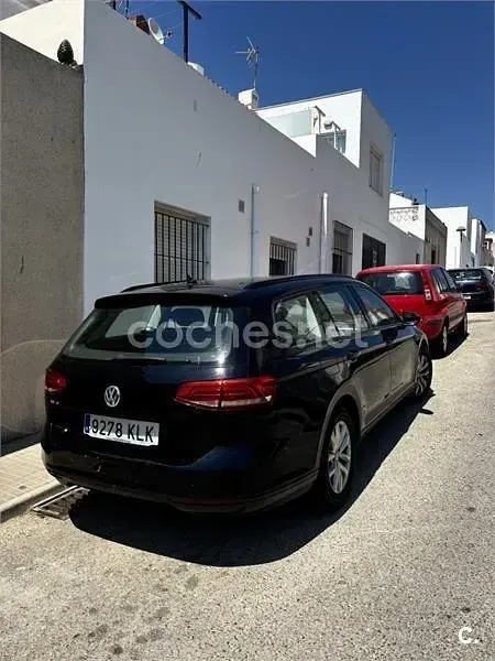 Usado VW Passat Advance 120 CV (88 kW) 2018 Negro Familiar