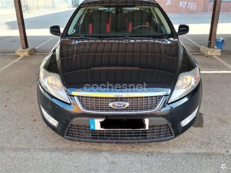 Negro Usado 2010 Ford Mondeo Berlina | 4800 € (Precio justo) - Imagen 1/4