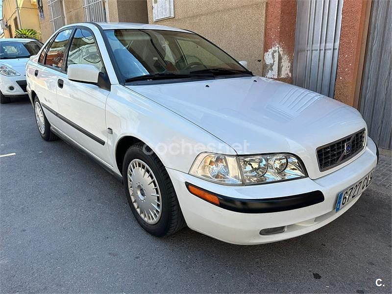 Usado Volvo S40 109 CV (80 kW) 2003 Blanco Berlina