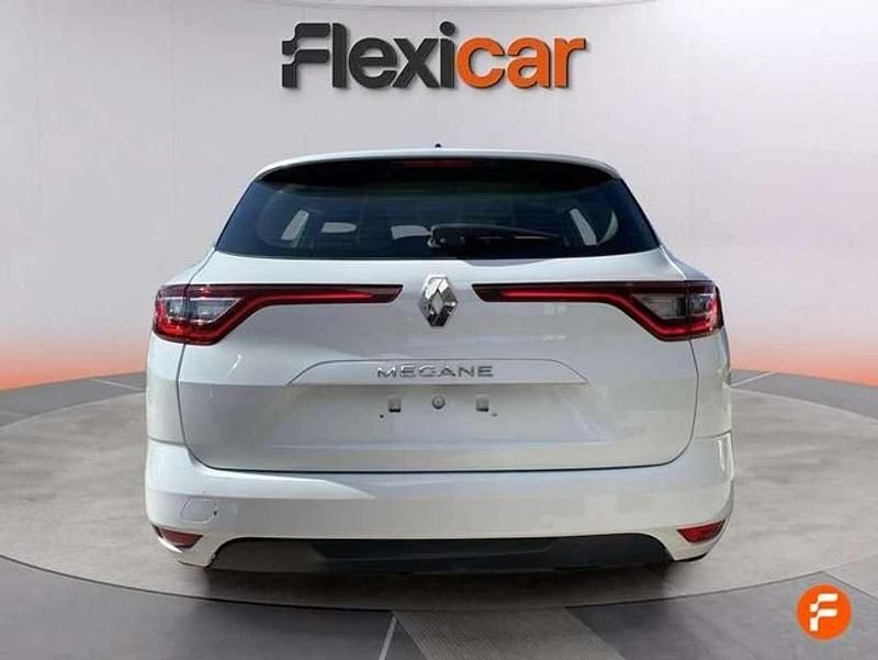 Usado Renault Mégane GrandTour Business 95 CV (69 kW) 2019 Blanco Familiar