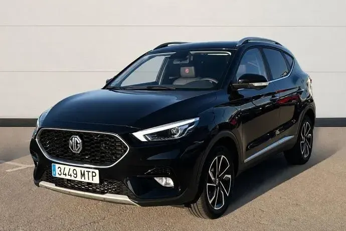 Usado MG ZS Luxury 111 CV (81 kW) 2024 Negro SUV
