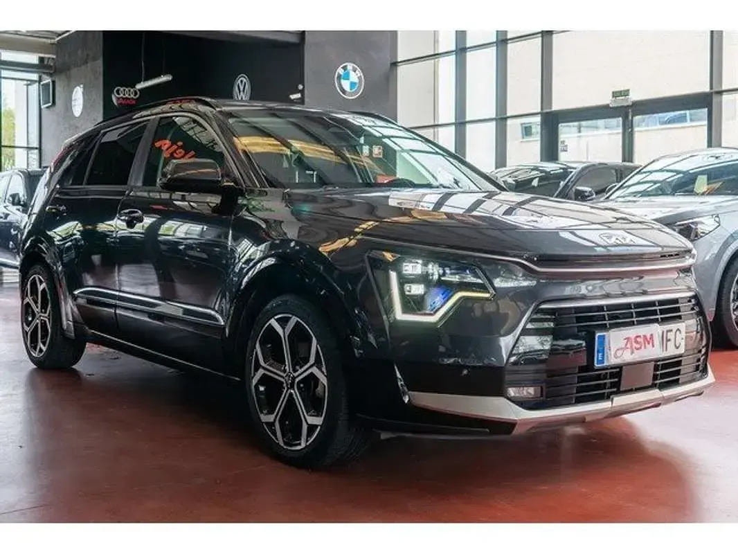 Usado Kia Niro 184 CV (135 kW) 2023 Gris SUV
