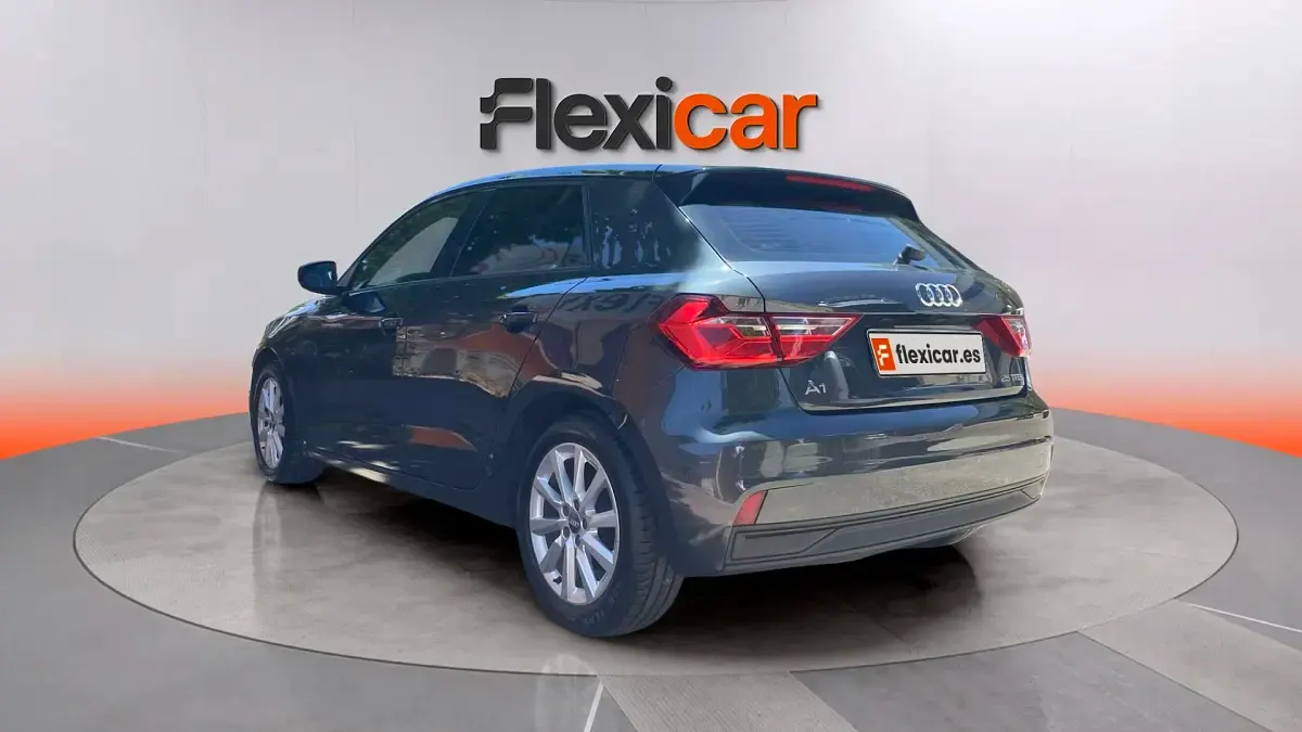 Usado Audi A1 Sportback Premium 95 CV (69 kW) 2019 Gris Utilitario