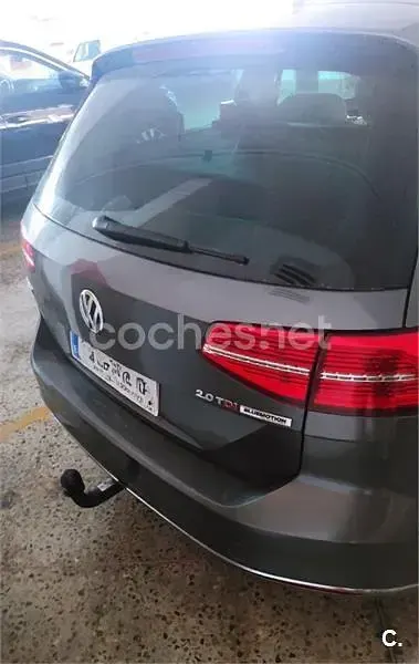 Usado VW Passat Sportline 190 CV (139 kW) 2016 Gris / plata Familiar